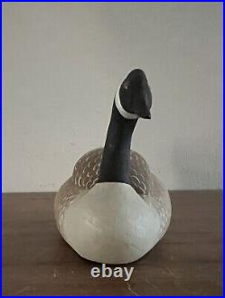 Antique Miniature Carved Wood Canada Goose Decoy With Raised Wing Tips Rare 6