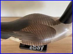 Joey Jobes Vintage Canada Goose 1/2 Size Decoy Mitchell McKinney Style Upper Bay
