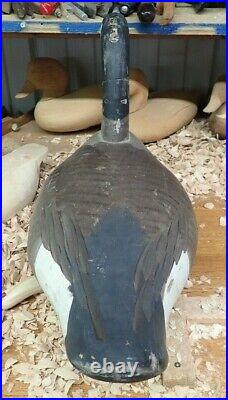 R. Madison Mitchell of Havre de Grace Maryland 1966 Canada Goose Decoy Signed