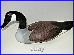 Rare Hand Crafted 2009 Signed Joey Jobes Gunning Decoy Canadian Goose Cackling