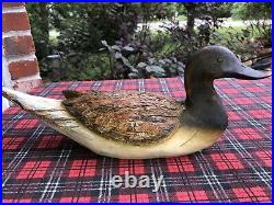 Rare Vintage KEEN KUTTER USA Duck Decoy Carving Beautiful Detail Collectible