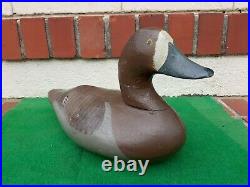 Vintage Carved Wooden Hunting Black Head Hen Duck Decoy unsigned Rock Hall area