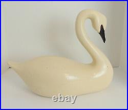 Vintage Large Wood Swan Decoy Statue White Painted Unsigned 16 Long x 12 High