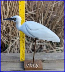 Vintage Snowy Egret Marshland Bird Shorebird Decoy Signed D. R. Glass Eyes