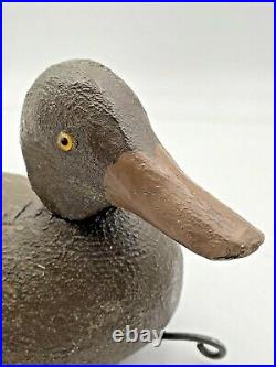 Vintage Solid Wood Duck Decoy Swivel Head Female Mallard Glass Eyes