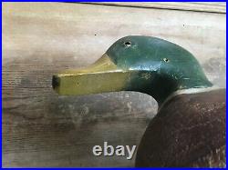 Vintage antique old wooden working Gus Nelow Wisconsin Mallard duck decoy