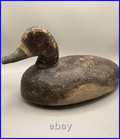 Vintage, possibly Antique carved DECOY DUCK Blue Bill A very cool duck