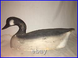 Wildfowler Vintage Canada Goose Solid Body Balsa Decoy Duck